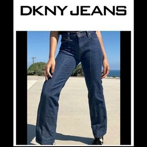 18) DKNY Vintage Jeans Ribbed Sz. 8